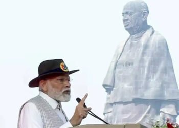 पटेल पूरे कश्मीर को भारत में मिलाना चाहते थे लेकिन नेहरू ने इसकी अनुमति नहीं दी: PM मोदी