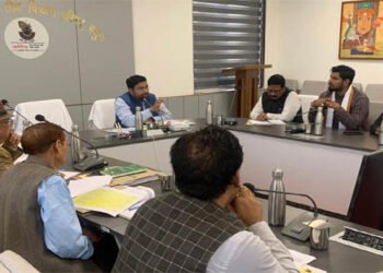 ब्रज विकास की परियोजनाओं में देरी को लेकर सीईओ नाराज, वन विभाग को कारण बताओ नोटिस