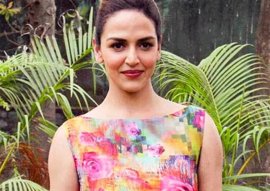 मैं जो हूं, आपकी वजह से हूं’, बर्थडे पर माता-पिता को याद कर इमोशनल हुईं ईशा देओल