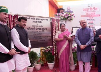 सिर्फ पांच रुपये में दो वक्त का खाना खिलाएगी दिल्ली सरकार, सीएम रेखा गुप्ता ने किया ‘अटल कैंटीन’ का शिलान्यास
