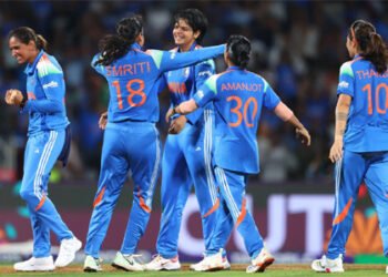भारत बना विश्व चैंपियन, पहली बार जीता महिला वनडे विश्व कप का खिताब , फाइनल में साउथ अफ्रीका को 52 रन से हराया