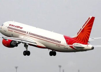 एअर इंडिया के 2 पायलट ने लाइसेंस न होने के बाद भी उड़ाया विमान , रिपोर्ट के बाद मचा बवाल