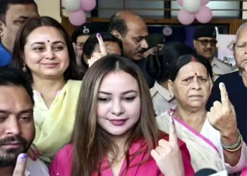 बिहार ने वोटिंग में रचा इतिहास: पहले चरण में 75 साल का रिकॉर्ड टूटा, 64.66% मतदान; मुजफ्फरपुर और समस्तीपुर टॉप पर