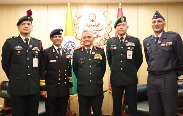 सशस्त्र सेना झंडा दिवस, सीडीएस व नौसेना प्रमुख ने सशस्त्र बलों के समर्पण को किया नमन