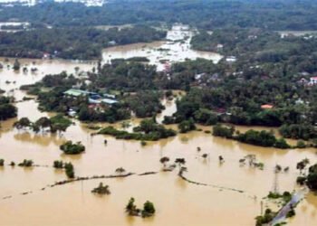 इंडोनेशिया के सुमात्रा द्वीप में चक्रवाती तूफान से तबाही, बाढ़-भूस्खलन से 712 लोगों की मौत